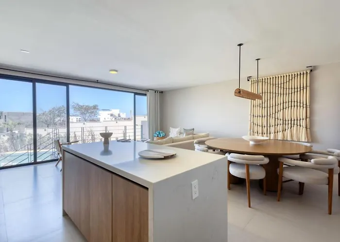 New And Elegant 4bedroom House Steps From The *