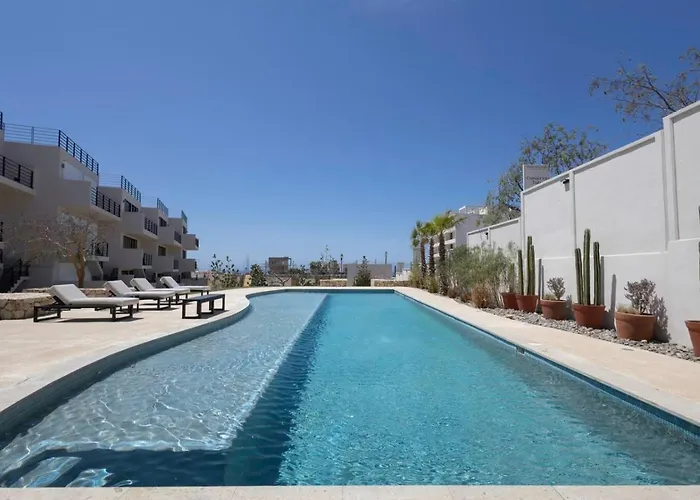 New And Elegant 4bedroom House Steps From The * Cabo San Lucas