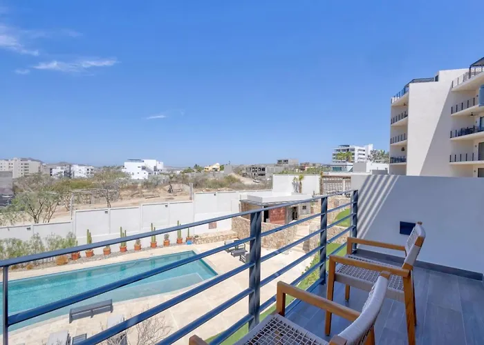 New And Elegant 4bedroom House Steps From The Cabo San Lucas