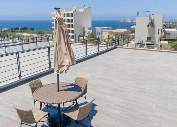 New And Elegant 4bedroom House Steps From The Cabo San Lucas