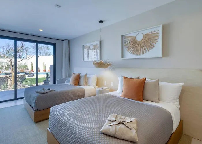New And Elegant 4bedroom House Steps From The Сasa de vacaciones